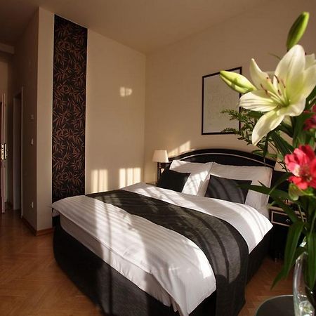 Vesta Domus Hotel Roma Quarto foto